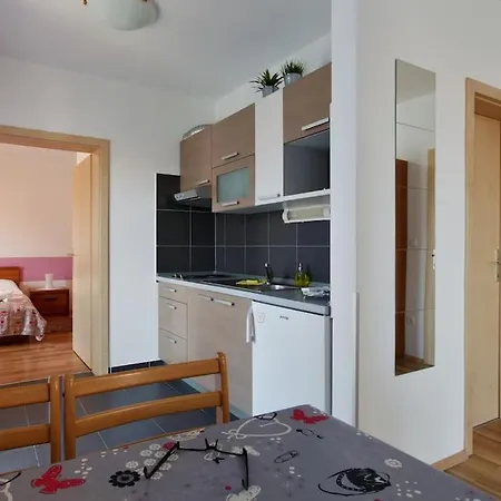 Komforan 2+2 Apartment *