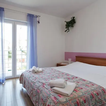 Apartment Komforan 2+2