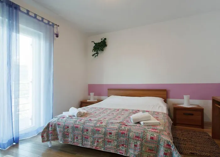 Apartment Komforan 2+2 *