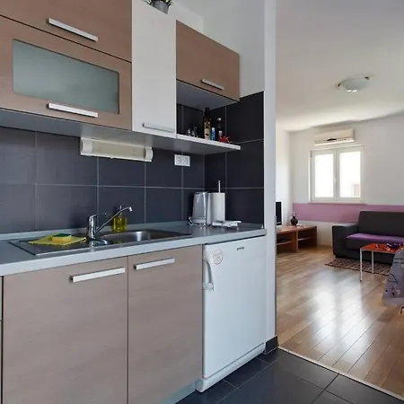 Komforan 2+2 Appartement Hvar Town